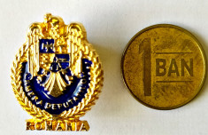 INSIGNA CAMERA DEPUTATILOR ROMANIA foto