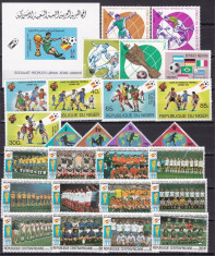 Lot timbre fotbal serii complete cota Michel aprox.= 37 MNH w64 foto