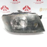 Cumpara ieftin Far dreapta Mitsubishi Space Runner 2001