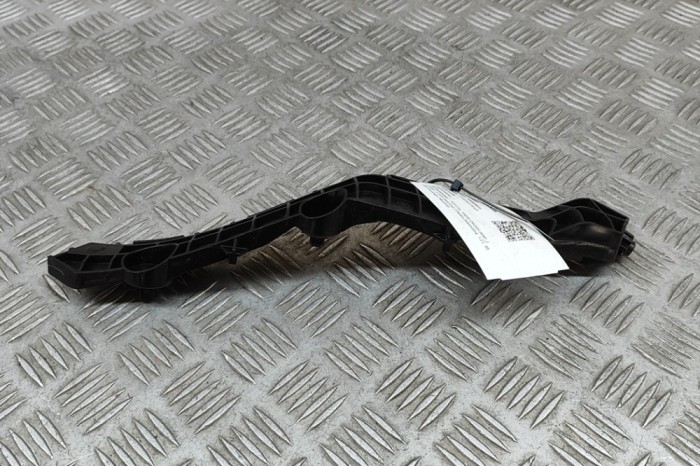 Suport bara de protecție dreapta spate TOYOTA YARIS CROSS MXP_ 2024 OEM: 52575-0D470 29560881