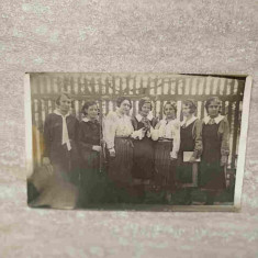 FOTOGRAFIE GRUP DE FEMEI. AMINTIRE DIN A DOUA ZI DE PASTI - 2 MAI 1932. 60
