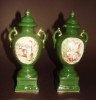 Doua obiecte decorative din portelan englezesc cu scene renascentiste secol 19