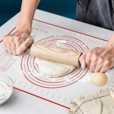 Cumpara ieftin Folie de framantat din silicon, pentru intinderea aluatului, 70x50cm