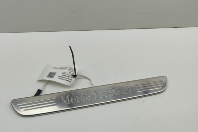 Ornament prag dreapta față MERCEDES-BENZ C T-Model S205 2015 OEM: A2056806903 | 31557548 foto