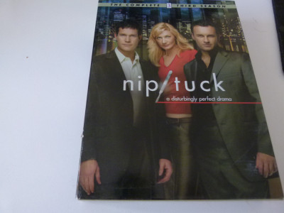 niptuck- seria 3 - cod 1 foto