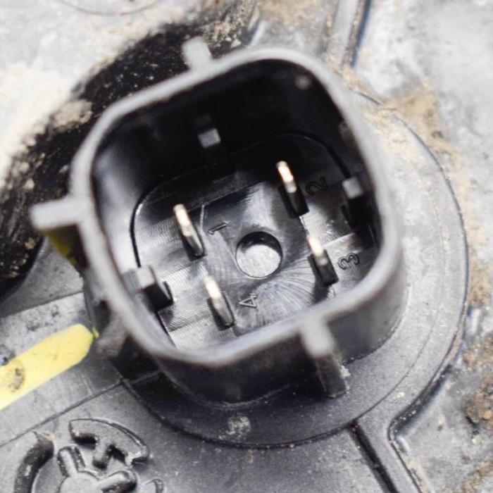 Pompa de apa auxiliara TESLA MODEL X 2016 OEM: 1054529-00-F 4110978