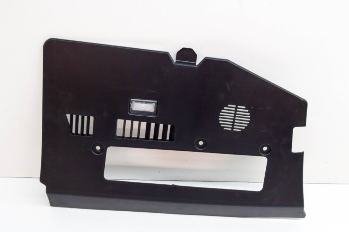 Ornament inferior planșa de bord TESLA MODEL 3 2021 OEM: 1133301-00-C 20797836