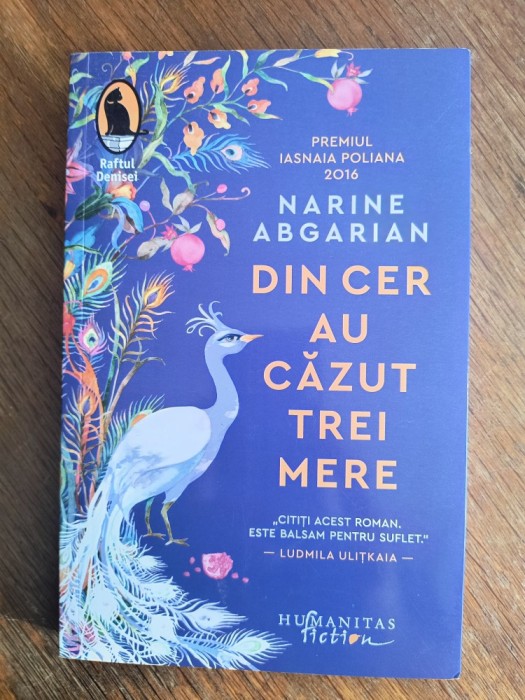 Din cer au cazut trei mere - Narine Abgarian / R3P4S
