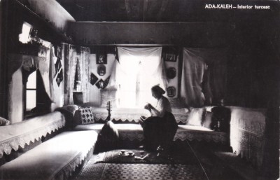 Ada Kaleh. Interior turcesc (nescrisa) foto