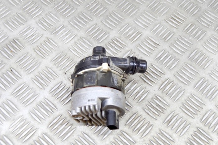 Pompa de apa auxiliara BMW X3 G01, F97 2019 OEM: 8686899,40972781 18259606