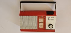 RADIO ALFA , 8 TRANZISTOARE ELECTRONICA ,FUNCTIONEAZA PE MEDII .