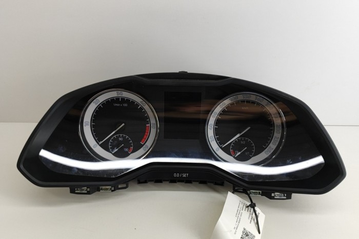 Ceas de bord SKODA SUPERB III Estate 3V5 2018 OEM: 3V0920711B 22737301