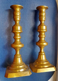 C928-Set 2 Sfesnice stil Biedermeier anii 1900 bronz masiv aurit.