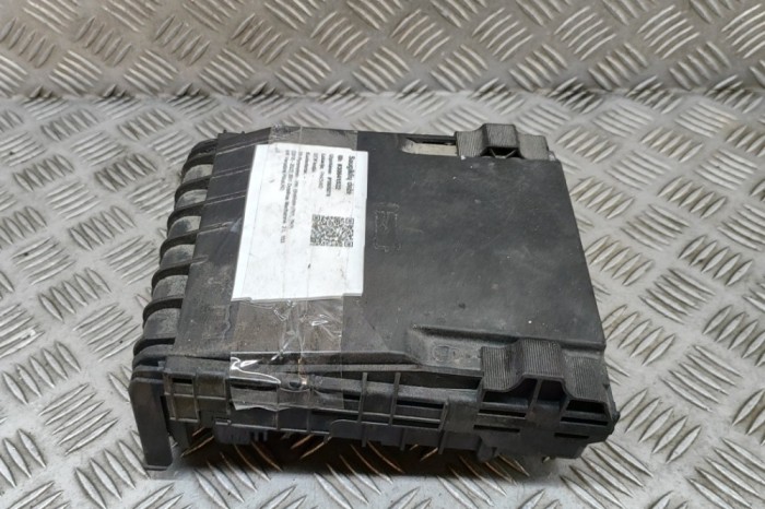 Panou de siguranțe VW SHARAN 7N1, 7N2 2011 OEM: 3C0937125 30641522