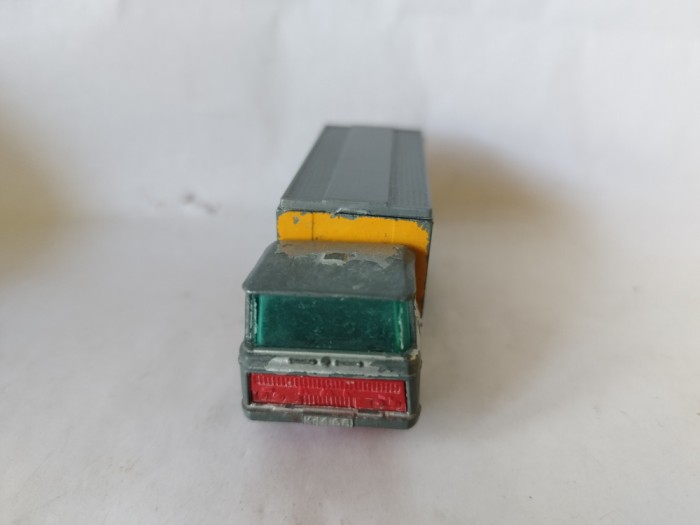 bnk jc Matchbox 47c DAF Container Truck