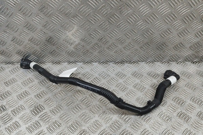 Furtun de lichid de răcire TESLA MODEL S 2016 OEM: 1077589-00-D 25860948