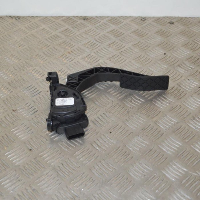 Pedala de accelerație AUDI A4 8K2, B8 2012 OEM: 8K1723523 2545161