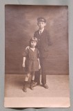 Poza - fotografie veche imagine elev in uniforma scolara si sora sa - fotografie anii 1920, foto studio