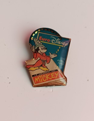 M3 K 49 - Insigna - tematica copii - Euro Disney - jurnalul lui Mickey - 1992 foto