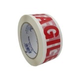 Banda adeziva, pentru ambalare, inscriptionata cu FRAGIL, 48mm x 100yard, alb