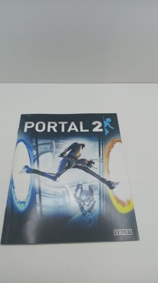 Portal 2 - PS3 booklet foto