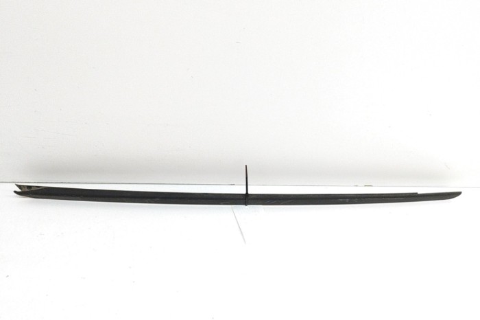 Ornament vertical parbriz st&acirc;nga VW ID.4 E21 2022 OEM: 11A854327 | 27585816