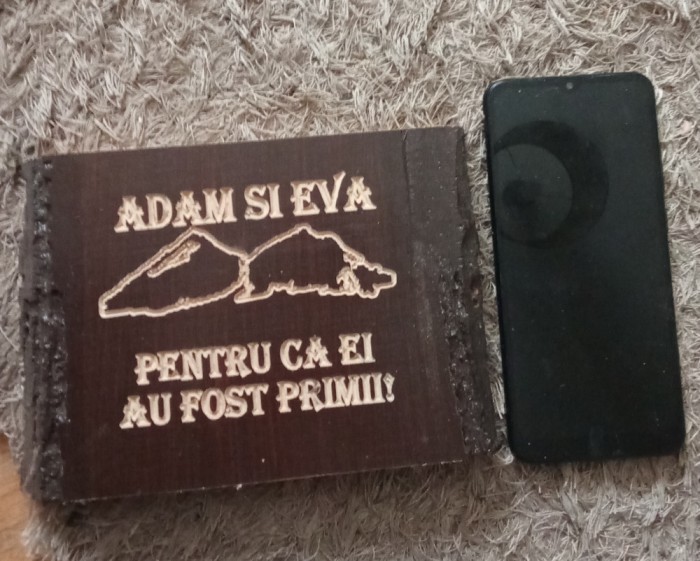 Lemn Masiv Sculptat Adam și Eva
