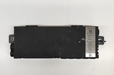 Unitate de distribuție a energiei LAND ROVER RANGE ROVER VELAR L560 2018 OEM: J8A2-14516-AC | 23056689 foto