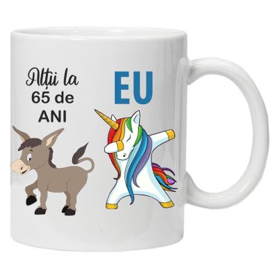 Cana alba personalizata &amp;quot;Altii la 65 ani&amp;quot;, 65 ani, INOVATIX&amp;reg;️. 330ml foto