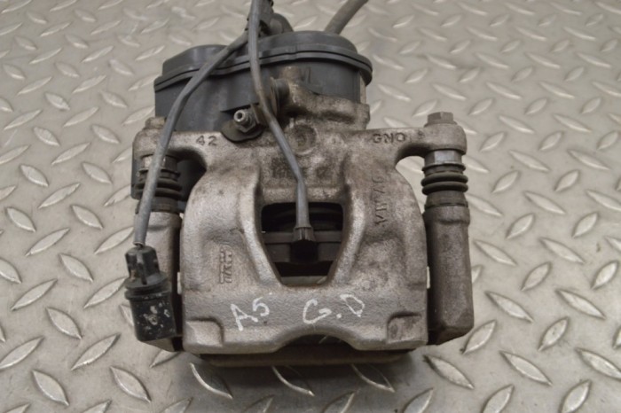 Etrier de fr&acirc;nă dreapta spate AUDI A5 F53 2018 OEM: 8W0406AT 14854903