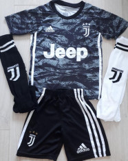 ECHIPAMENTE FOTBAL COPII 12/14 ANI,JUVENTUS /RONALDO.MODEL 2020 foto