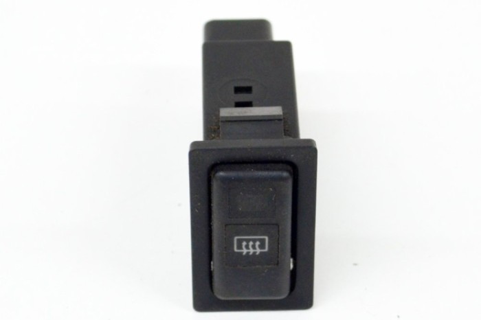 Comutator &icirc;ncălzire luneta TOYOTA HILUX VI Pick-up _N1_ 2003 OEM: 188-1U33 | 14243254