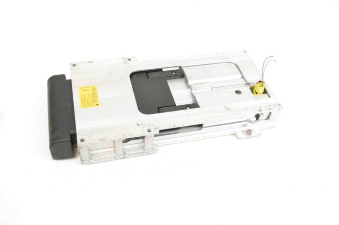 Alt modul de control AUDI A4 Cabrio 8H7, B6, 8HE, B7 2006 OEM: 8H0880077B 11791727