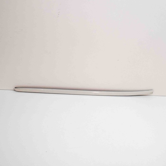 Ornament vertical parbriz dreapta BMW X5 F15, F85 2014 OEM: 7292406