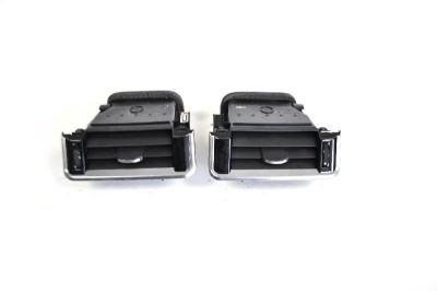 Gura de ventilație planșa de bord LAND ROVER RANGE ROVER VELAR L560 2018 OEM: J8A2-018B09-AD,J8A2-018B08-AD | 3716080 foto