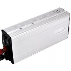 Convertor de tensiune 1000W, 12V/230V, KP5009