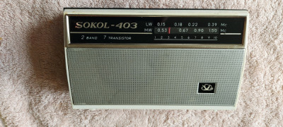 RADIO SOKOL 403 ,ESTE CA NOU , FUNCTIONEAZA CITITI DESCRIEREA ! foto