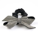 Elastic de par negru cu funda mare din strasuri argintii