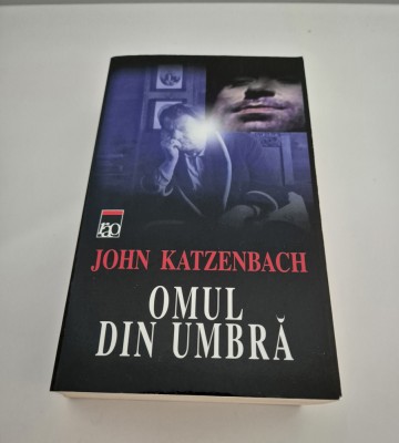 John Katzenbach Omul din umbra foto