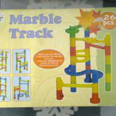 Marble Track - Set de constructie 26 piese pentru copii +4 ani