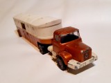 Berliet Articulated Horse Box - Corgi, 1:50