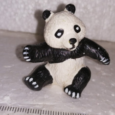 bnk jc Bullyland - figurina urs panda - asemanatoare Kinder