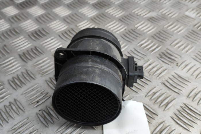 Debitmetru de aer VW TIGUAN 5N_ 2014 OEM: 03L906461A 30754736