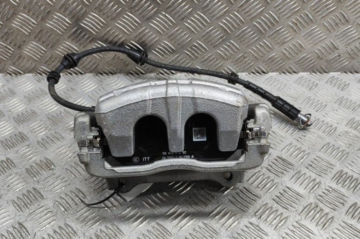 Etrier de fr&acirc;nă dreapta față PEUGEOT 3008 III KA, KB, KC 2024 OEM: 9837686280 28327142