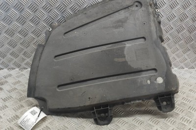 Scut motor st&amp;acirc;nga spate SKODA SUPERB III Estate 3V5 2021 OEM: 3V0825205A | 31845373 foto