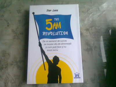 THE 5 AM REVOLUTION - DAN LUCA foto