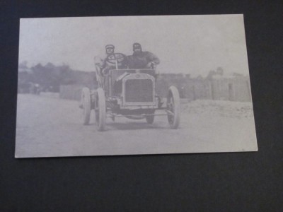 Automobil de Epocă cu pasageri -Belle &amp;Eacute;poque - Carte Poștală Franța ,Necirculată foto