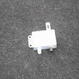 Amplificator de antena MERCEDES-BENZ CLA Coupe C117 2013 OEM: ZL0410059339