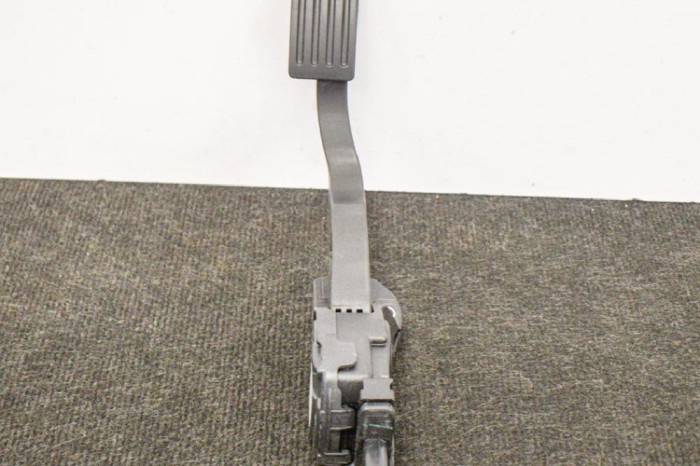 Pedala de accelerație VOLVO V40 Hatchback 2016 OEM: 6PV010368,31341777 10950848