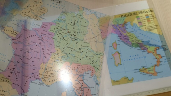 LOT 2 HARTI / HARTA DIN PLASTIC TRANSPARENTE FOLOSITE LA PROIECTOR IN RSR ,DIVIZAREA IMP.CAROLINGIAN , ITALIA IN SEC VII